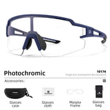 Photochromic Cycling Glasses