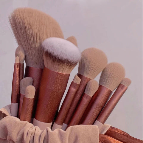 Professional makeup brush set