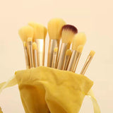 Professional makeup brush set