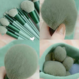 Professional makeup brush set