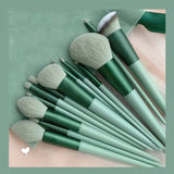 Professional makeup brush set